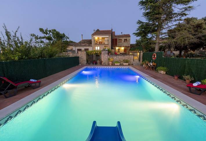 Villa "Sleeps 10 Private Pool" mit Bergblick, privatem Pool und Wlan in el Pont de Vilomara i Rocafort, Pla de Bages DO