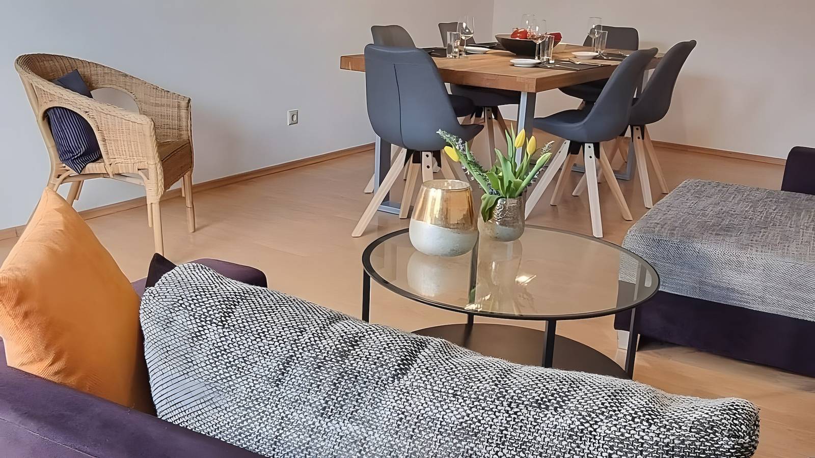 Geheel appartement, Appartement voor 6 personen, 85 m², met privéterras en wifi in Bezirk Halberg, Saarbrücken