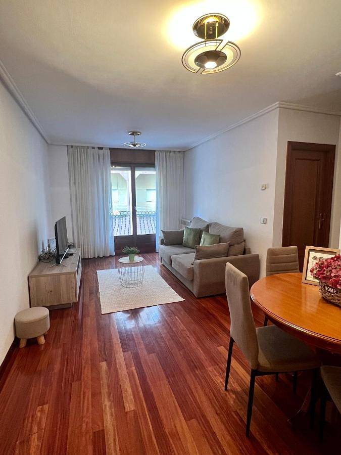 Apartamento para 4 personas, con balcón y vistas en Castro Urdiales