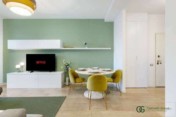 Ferienwohnung für 4 Personen, mit Balkon/Terrasse und Whirlpool in Mailand - 2