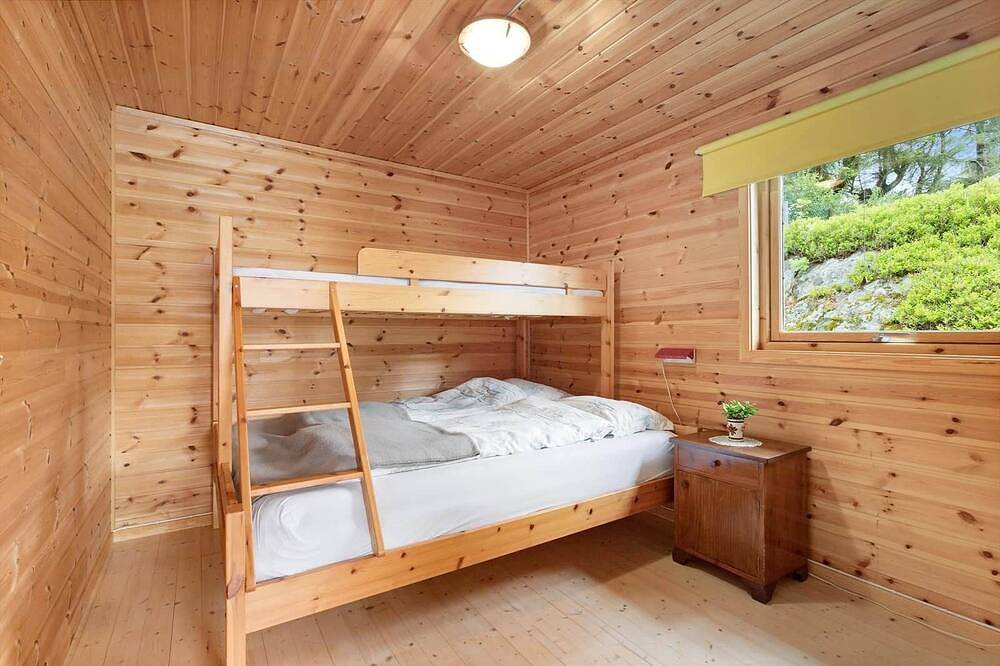 Ferienhaus inklusive Gästehaus in Norwegen, Bergen in Austrheim