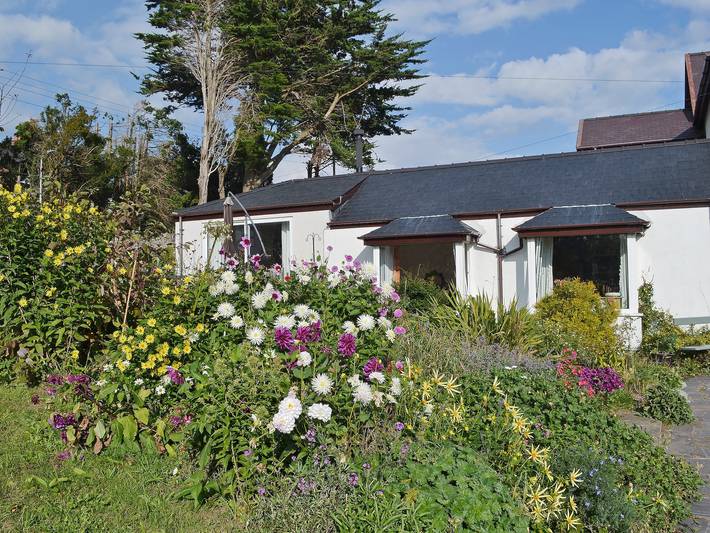 Holiday rental for 4 people, with garden, with pets in North-Wales