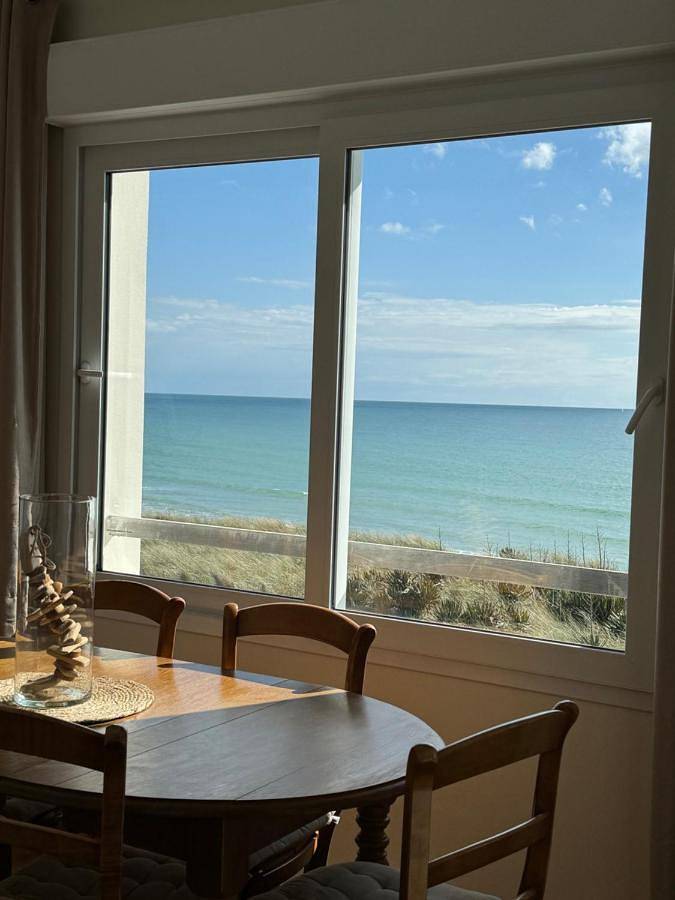 Villa Denise Grand Gîte in Barneville-Carteret, Côte de la Déroute