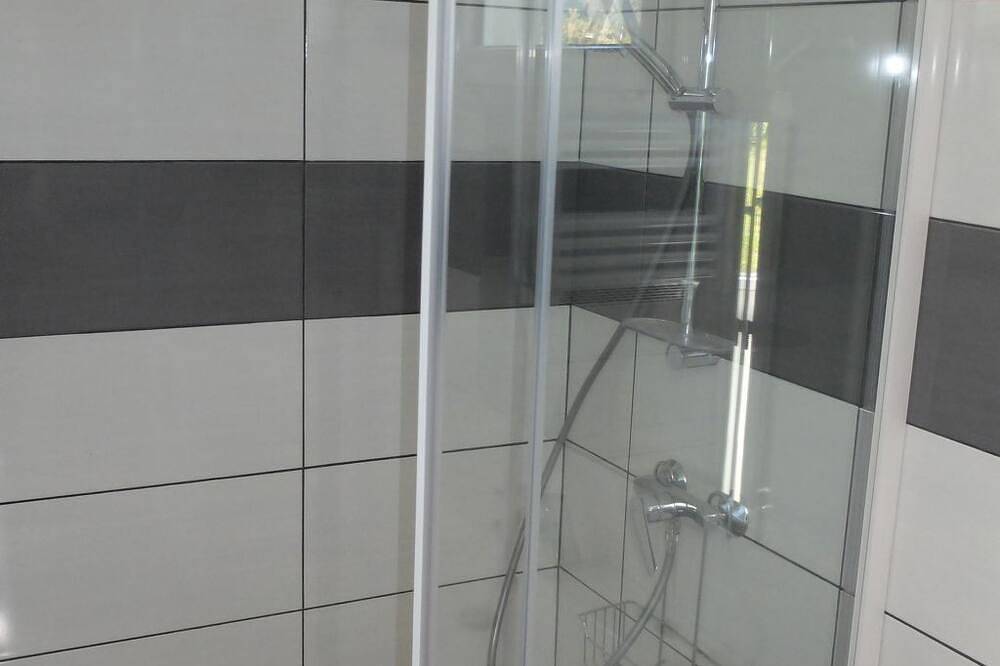 Großes Ferienhaus in Mézos mit Großer Terrasse in Mézos, Landes