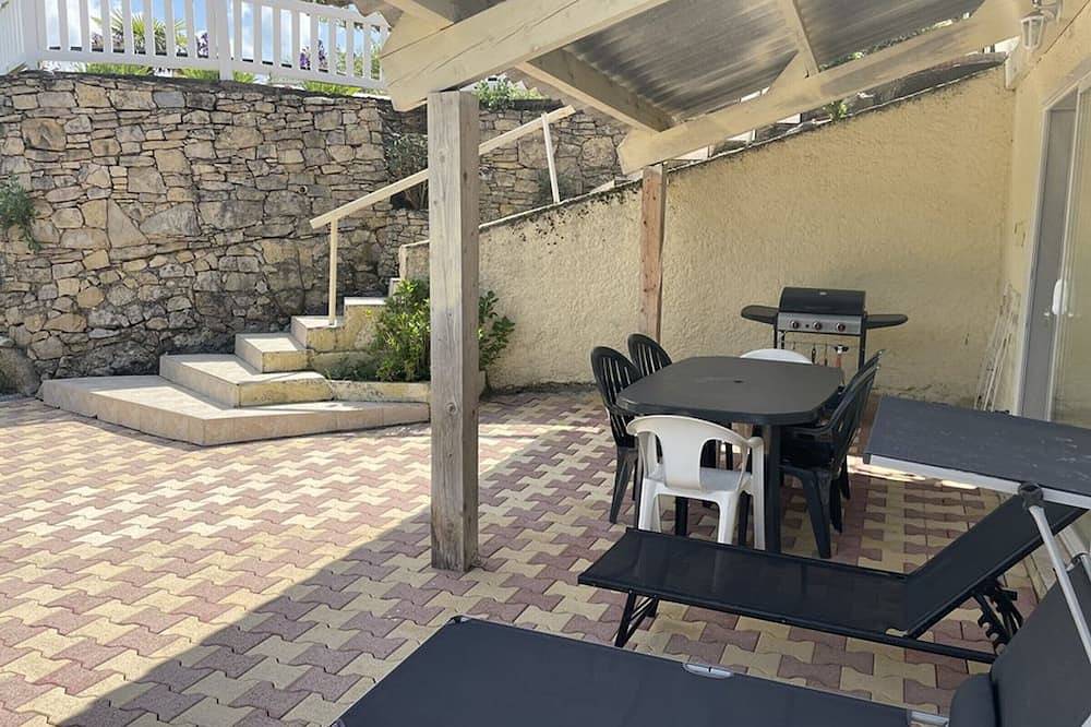 Appartement entier, Appartement 5 pers, accès privé au lac, piscine in Esparron-de-Verdon, Alpes-de-Haute-Provence