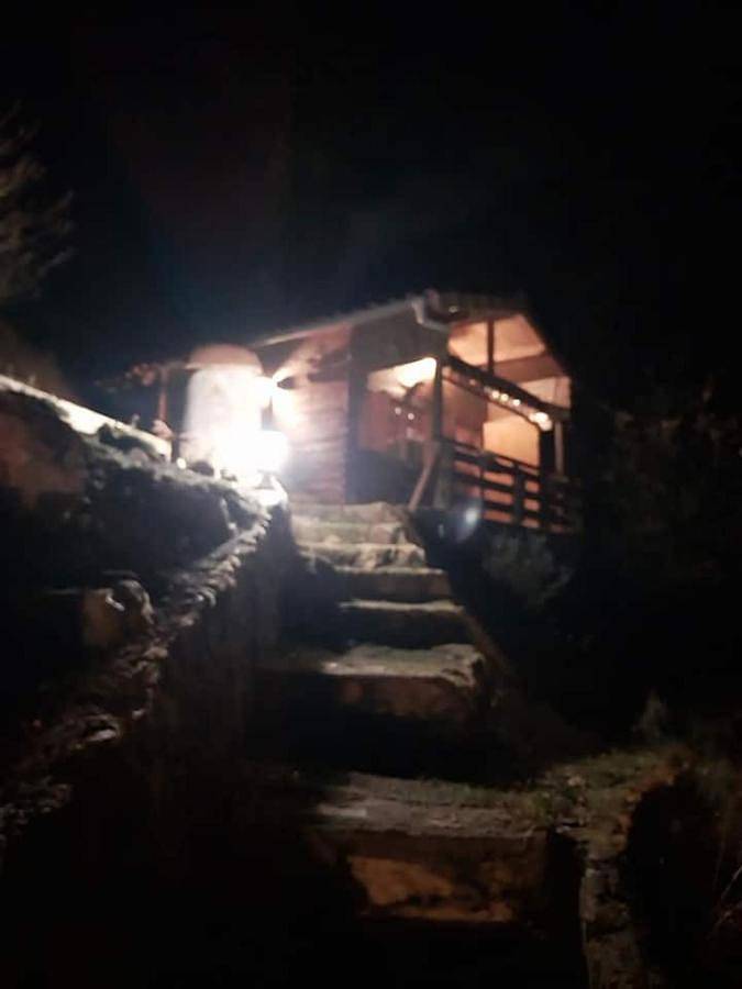 Appartement entier, One-Bedroom Apartment in Saint-Sauveur-de-Montagut, Parc naturel régional des Monts d'Ardèche