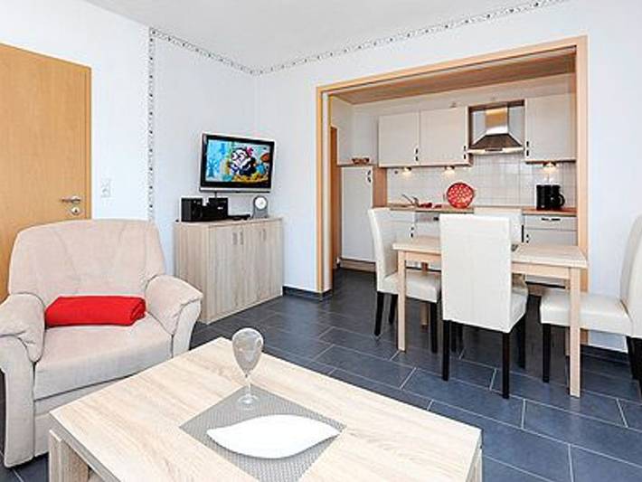 Ferienhaus für 4 Personen, mit Terrasse, kinderfreundlich in Neuharlingersiel - 3