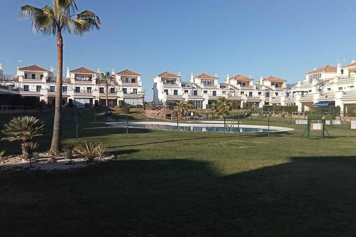 Ferienhaus für 7 Personen, mit Balkon und Pool sowie Garten, mit Haustier