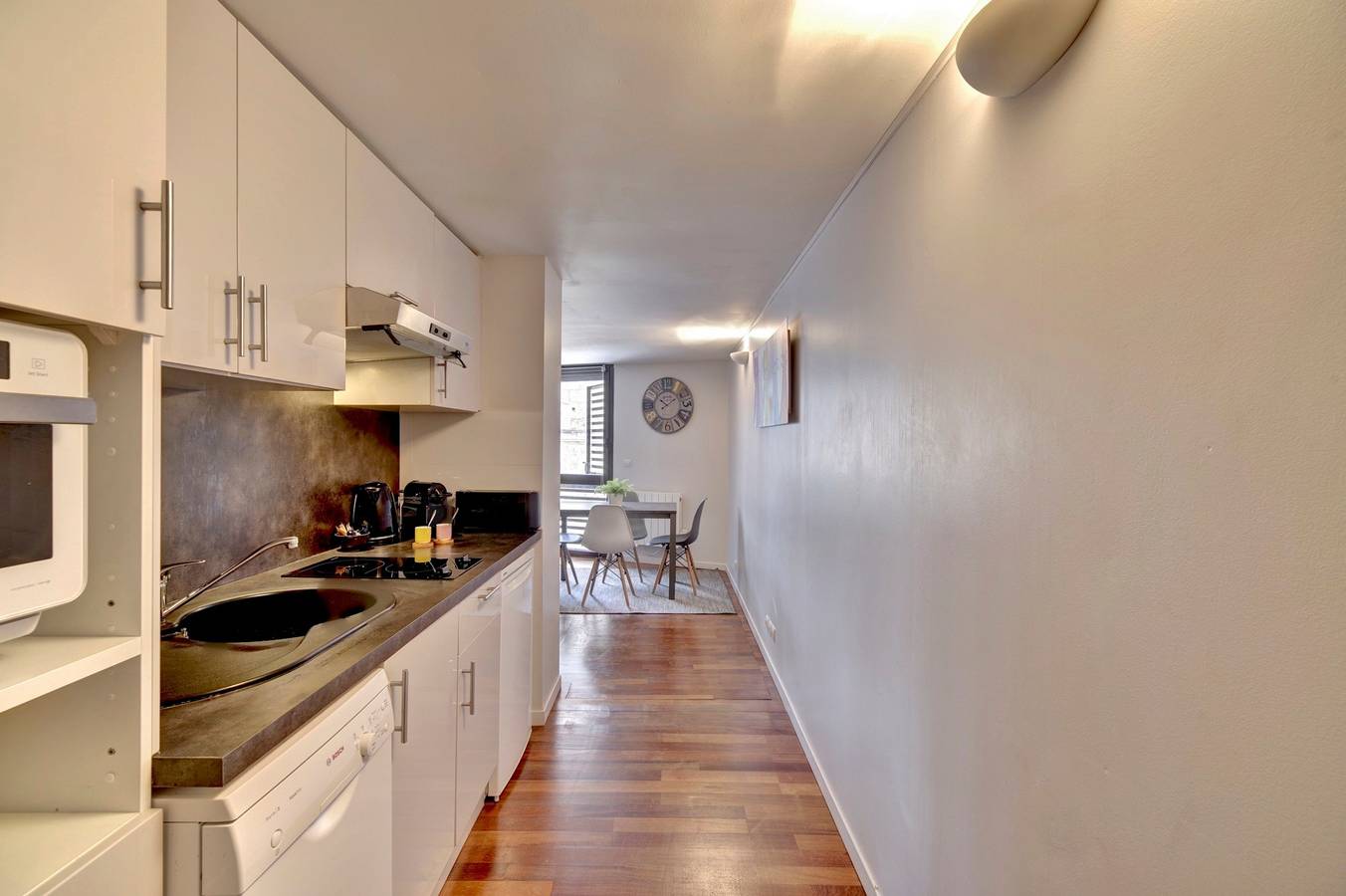 Entire apartment, Le St Michel - Cosy T2 in Bordeaux, Bordeaux region