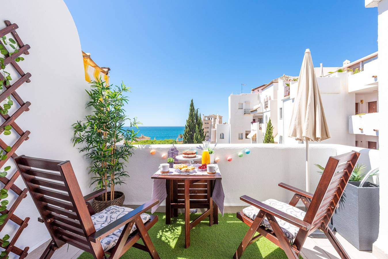 Appartamento intero, Appartamento 'Pueblo Quinta' con vista mare, Wi-Fi e aria condizionata in Benalmádena Costa, Benalmádena