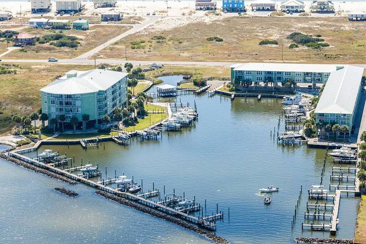Vacation apartment for 8 people, with hot tub and pool as well as balcony in Alabama