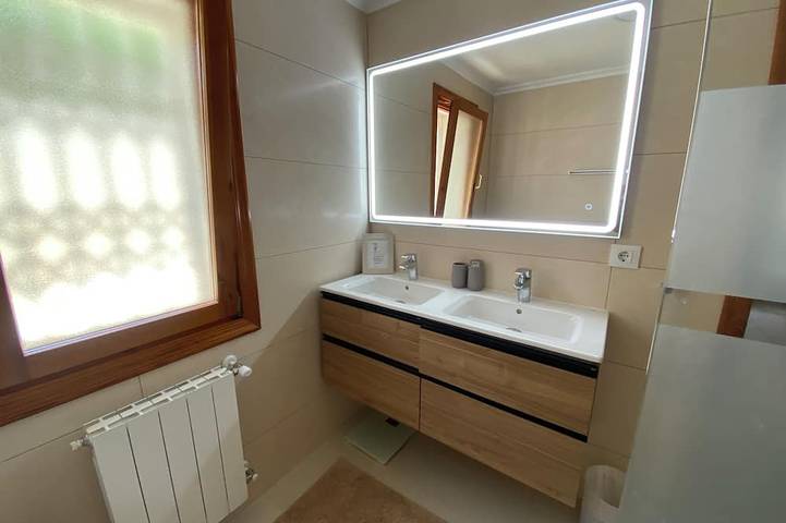 Beautiful Family Villa in Javea, Private pool, Free Wifi, Parking in Pinosol, Jávea
