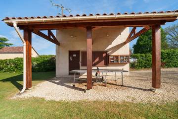 Apartment for 5 People in Montferrand-du-Périgord, Périgord Pourpre, Photo 2