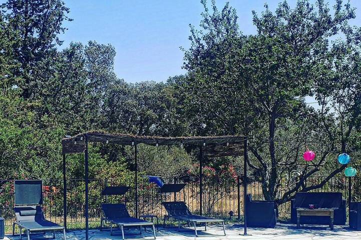 Agriturismo pour 6 personnes, avec piscine et jardin