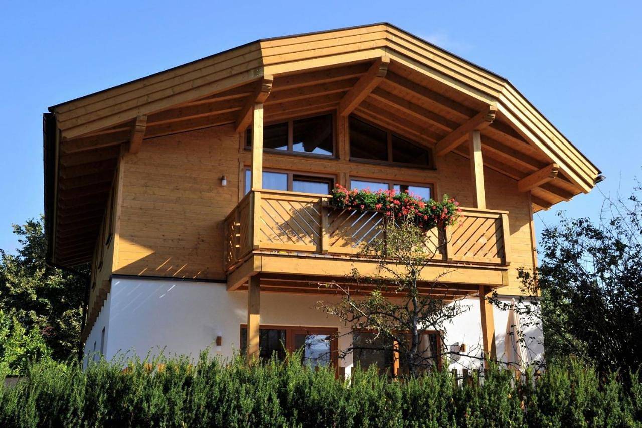 Geheel appartement, Apartment with Balcony in Maishofen, Pinzgau