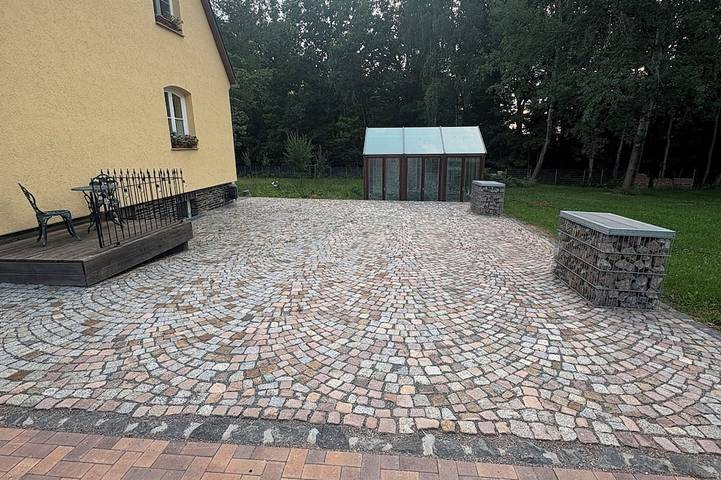 Bungalow für 2 Personen, mit Terrasse und Garten