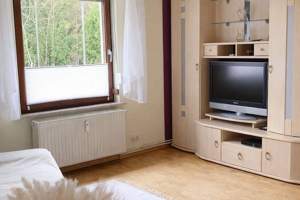 Ganze Wohnung, Ferienwohnung mit Wallbox, Grill und Garten in Grebenhain, Vogelsberg Region