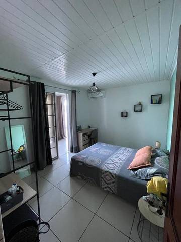 Cottage pour 2 personnes, avec terrasse ainsi que vue et piscine dans Riviere Du Mat