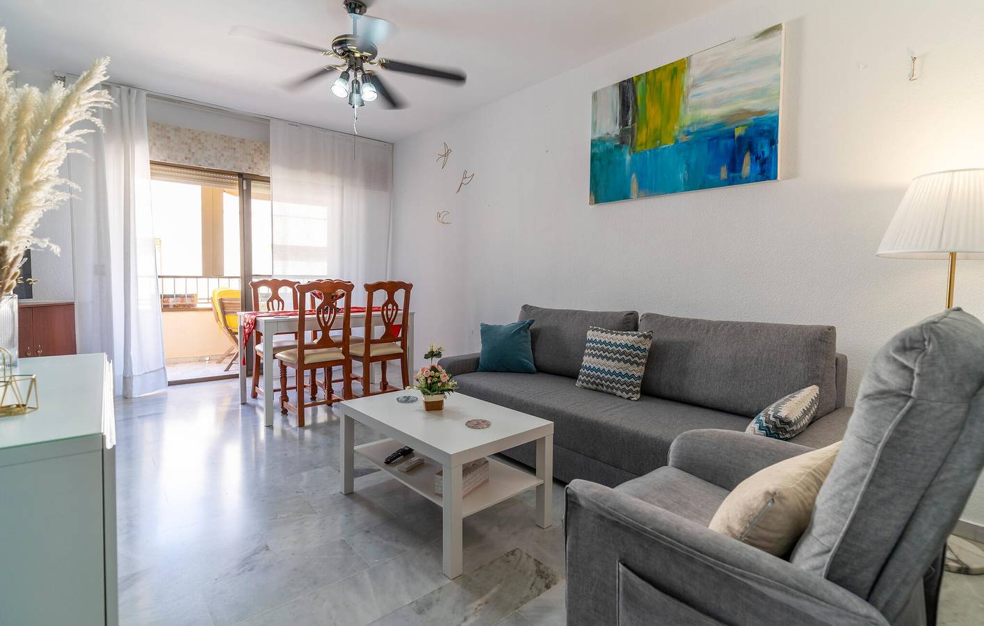 Apartamento vacacional entero, Acogedor Apartamento con Terraza a 2km de Playa de Velilla in Playa San Cristobal, Almuñecar