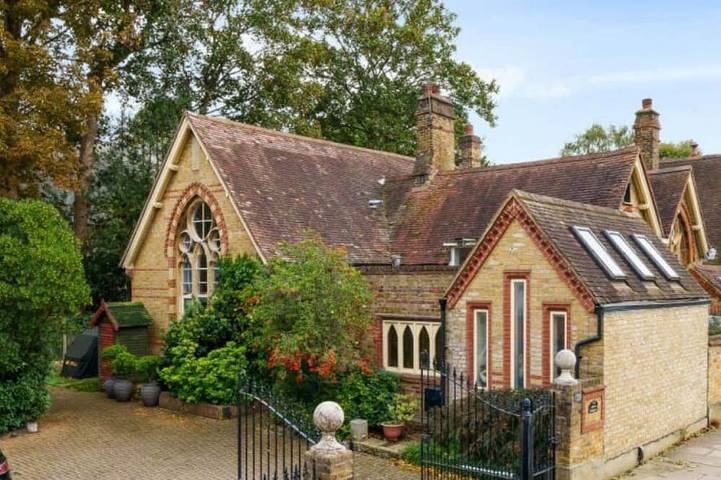Cottage for 4 people, with pets in London