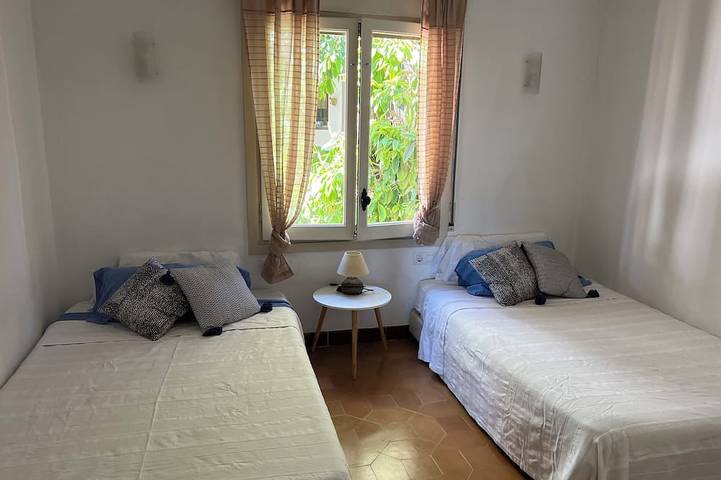 Appartement entier, Vue magnifique 🏖️Appartement très lumineux, front de plage, proche Portaventura in Platja de la Pelliceta (Roda de Berà), Roda de Berà