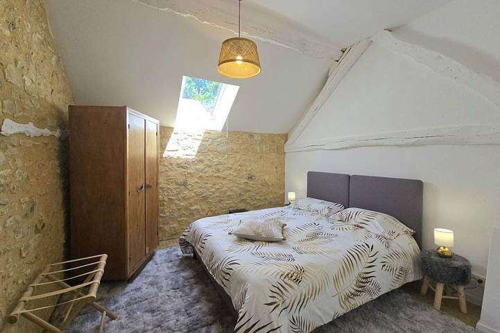 Gîte pour 2 personnes, avec piscine et jardin à Berbiguières - 2