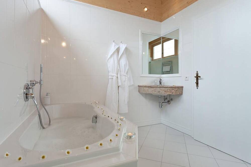 Doppelzimmer Ii mit Südbalkon inklusive Frühstück - Hotel Garni Lärchenhof Natur in Mösern, Telfs