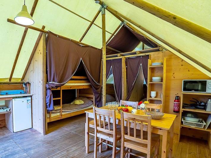 Camping Les Ballastières - Vosges du Sud - Safarizelt 6 personen - Trapper 3 Zimmer in Champagney, Regionaler Naturpark Belchen der Vogesen