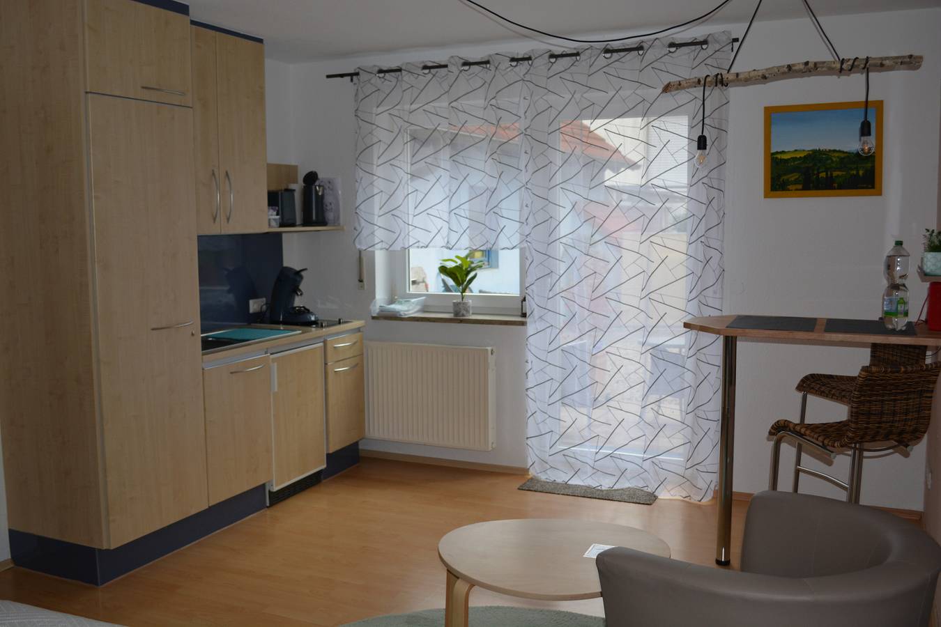 Ganzes Studio, Studio 'Komfort-Apartment mit Terrasse' mit privater Terrasse und Wlan in Estenfeld, Romantische Straße