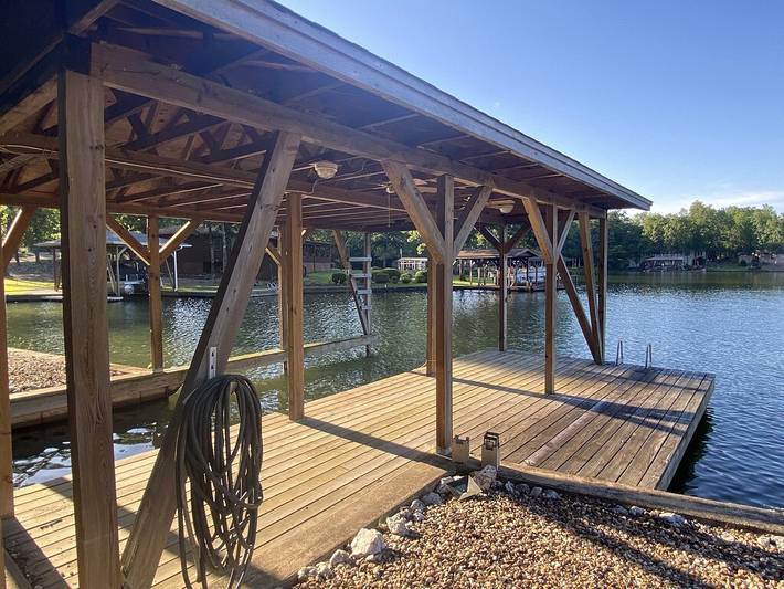 Vacation rental for 8 people, with pool and balcony in Hot Springs Village