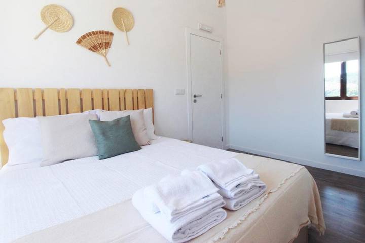 Location de vacances pour 4 personnes, avec bassin pour enfant ainsi que piscine et terrasse à Cabril - 4