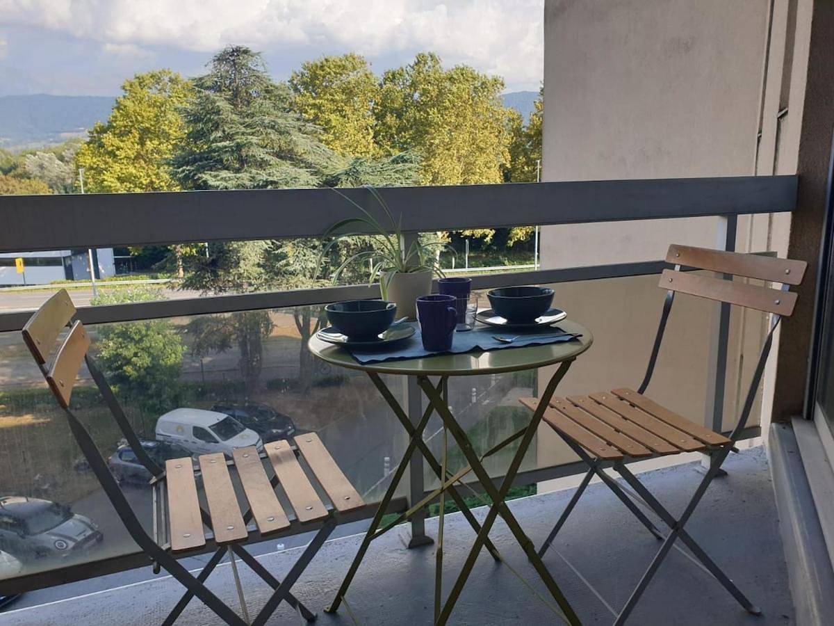 Appartement entier, Meylan, T1 cosy & clim, proche Inovallée Chu, Uga in Meylan, Isère