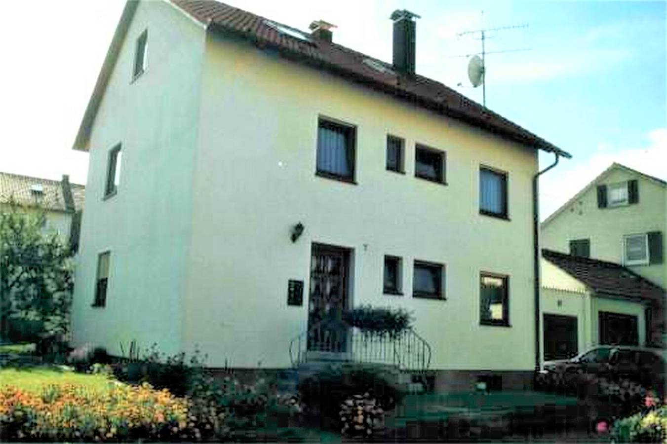 Ganze Ferienwohnung, Ferienwohnung Fetzer - Ferienwohnung mit 65qm, Obergeschoss, Balkon, 2 Schlafzimmer, max. 4 Personen in Beuren, Albsteig Etappe 9