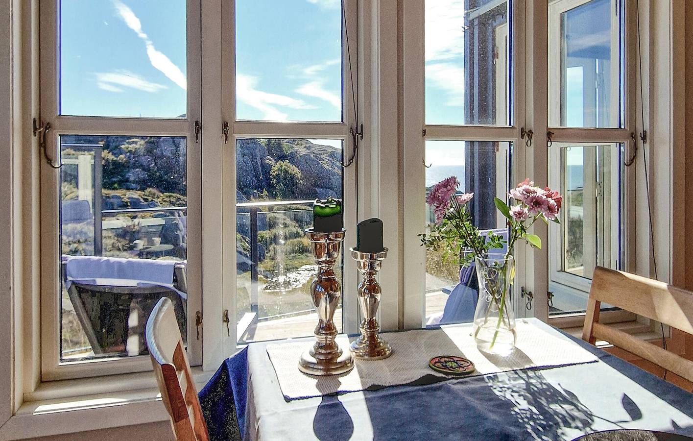 Ferienhaus für 6 Personen mit Terrasse in Sokndal