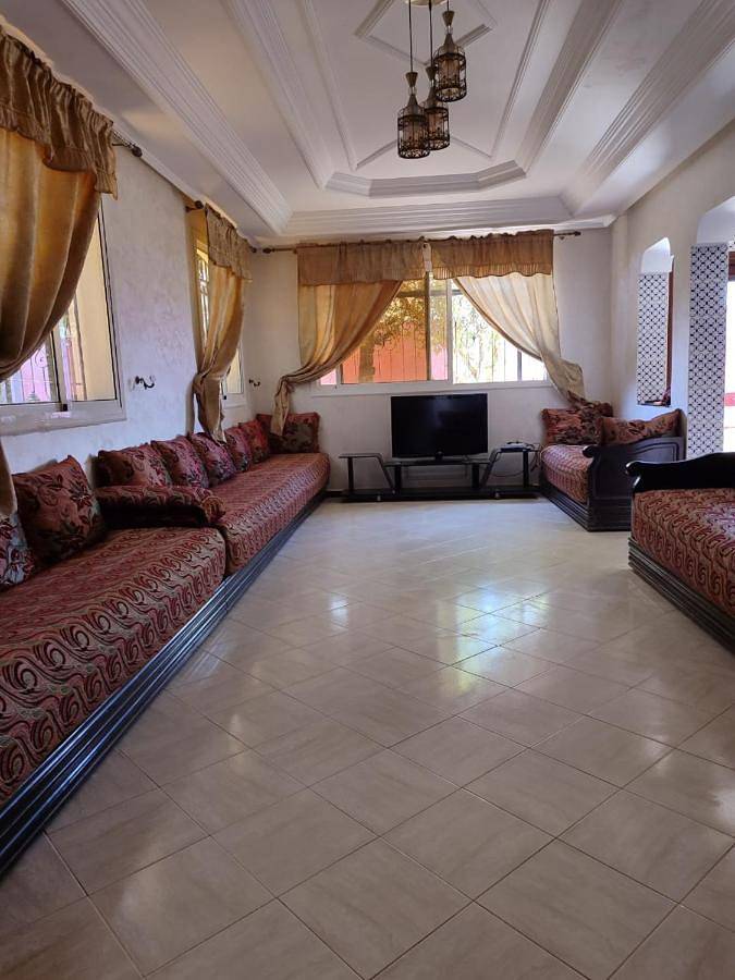 Villa pour 6 personnes, avec piscine