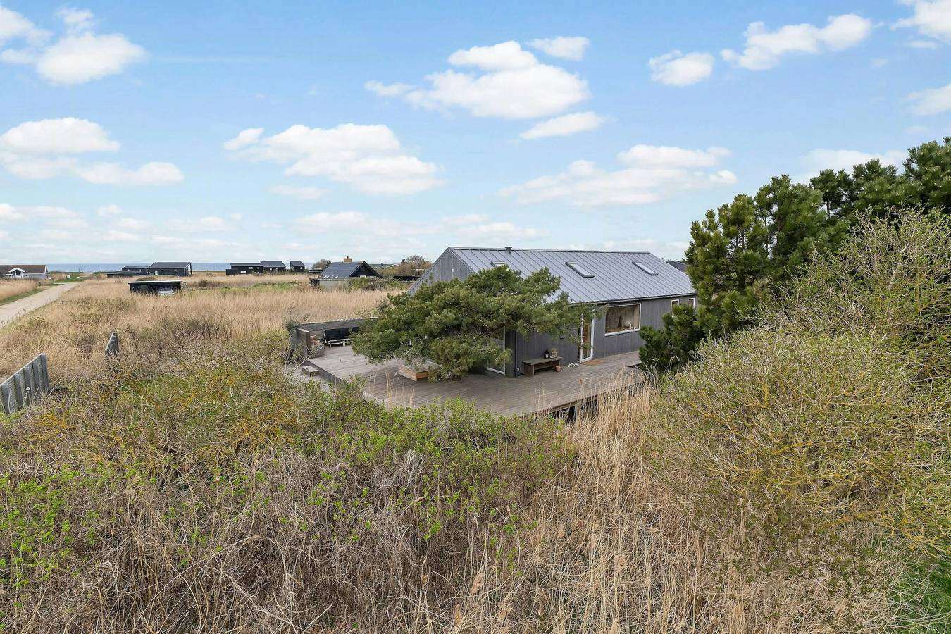 Designhaus mit Meerblick und Außenbad auf der Landzunge in Yderby Lyng, Sjællands Odde