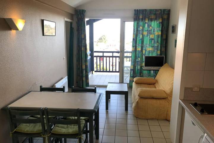 Ganze Wohnung, Appartement accueillant à Guéthary : Terrasse, Piscine collective, Proche Plage in Guéthary, Bayonne und Umgebung