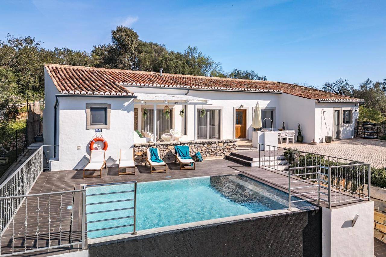 Three-Bedroom House in São Brás de Alportel, Faro Distrikt