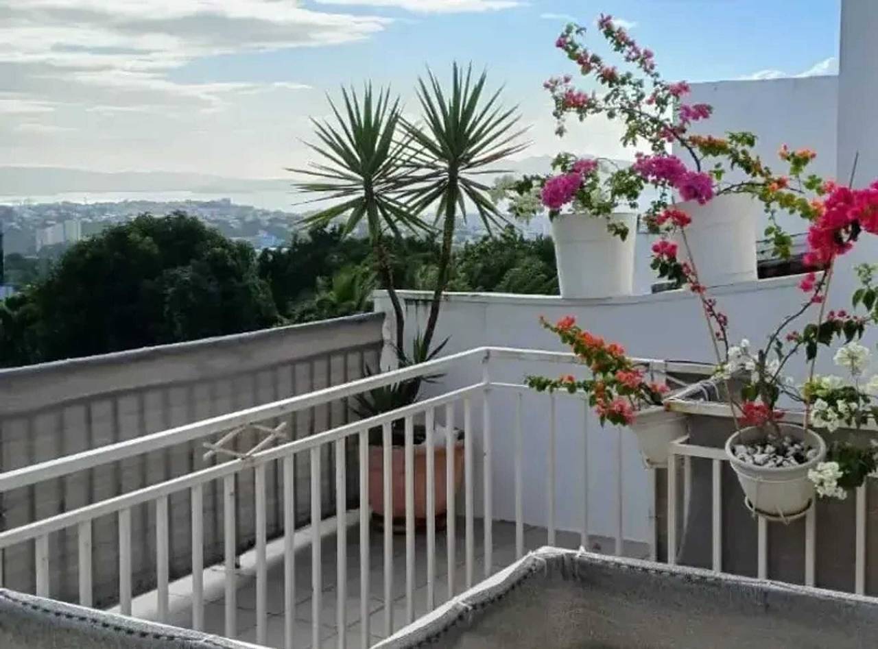 Ganze Wohnung, Charmante Wohnung mit Meerblick in Schoelcher - 90 m², ruhig in Schœlcher, Martinique