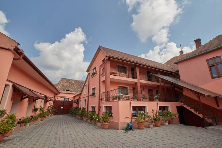 Maison d’hôte pour 4 personnes, avec jardin et terrasse à Sibiu - 3