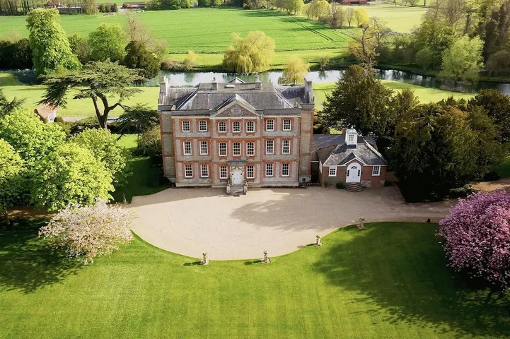 Ardington House, Georgian Manor House for up to 25 people, rural setting in North Wessex Downs