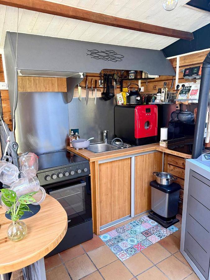 Gîte pour 4 personnes, avec vue et jardin dans Plage Du Men Armor - 3