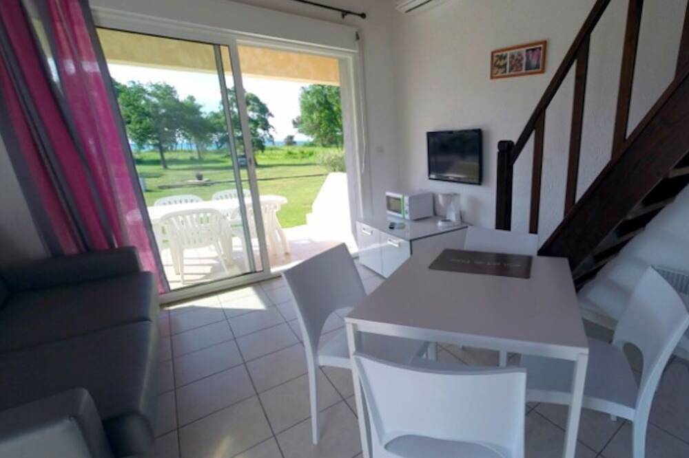 Appartamento intero, Residence Marea, studio with terrace in Moriani-Plage, Corte e dintorni