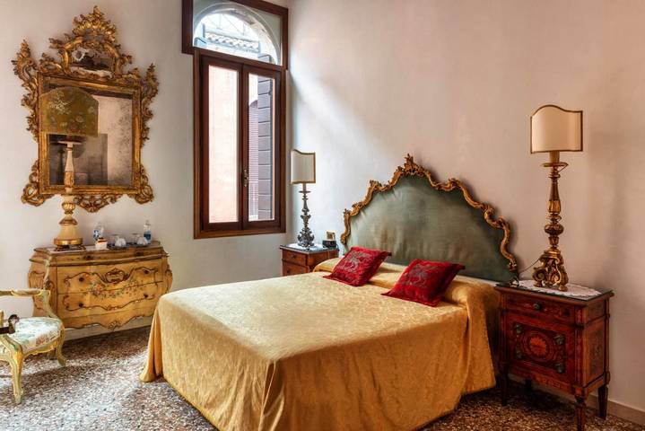 Maison d’hôte pour 3 personnes, avec vue dans Place Saint Marc - 2