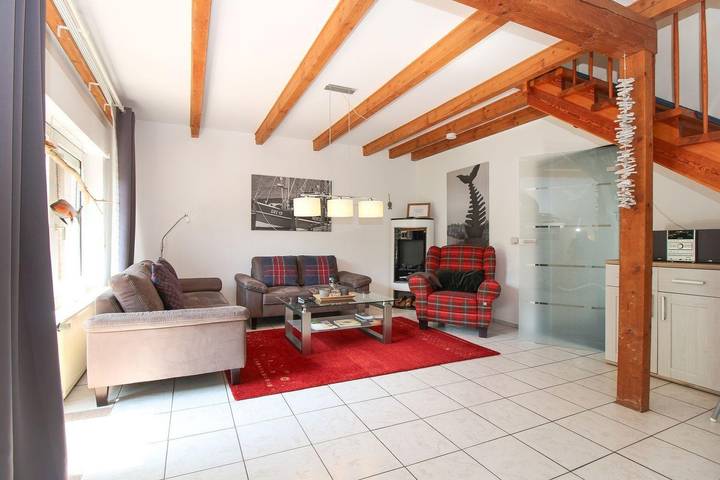 Ferienwohnung für 4 Personen, mit Garten und Terrasse in Greetsiel - 2