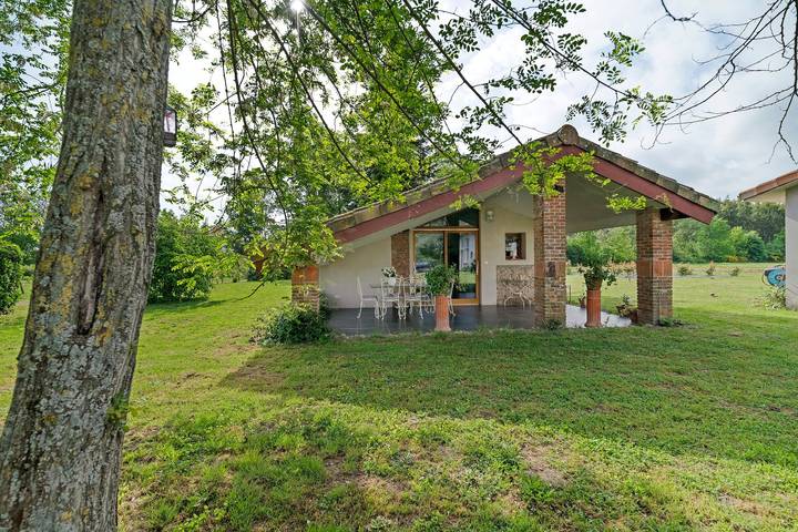 La Petite Maison: Tranquil Country Gite with Pyrenees View, Ariège in Mazères, Ariège