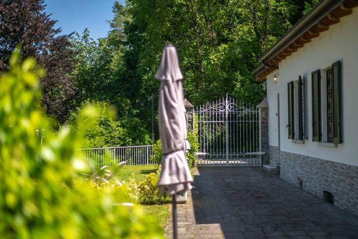 Location de vacances pour 4 personnes, avec vue sur le lac ainsi que jardin et terrasse à Orta San Giulio - 4