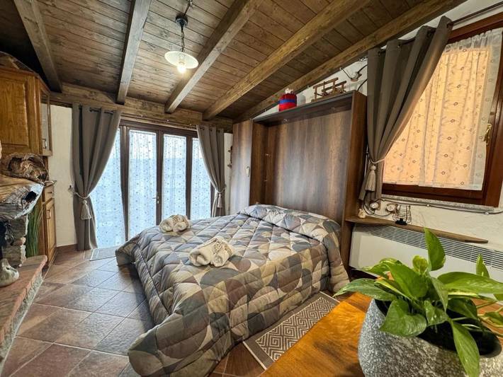B&b per 3 persone, con Balcone e Terrazza nonché Giardino e Panorama a Fonni
