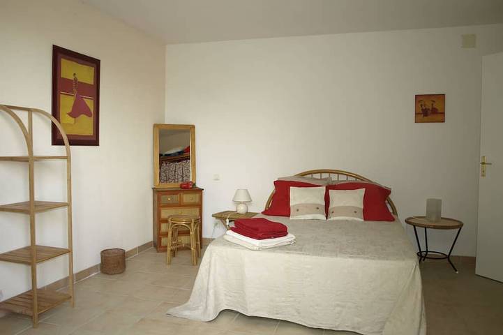 Location de vacances pour 12 personnes, avec jardin dans Portigliolo - 4