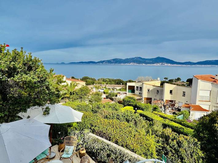 Location de vacances pour 7 personnes, avec jardin et terrasse à Pietrosella - 4